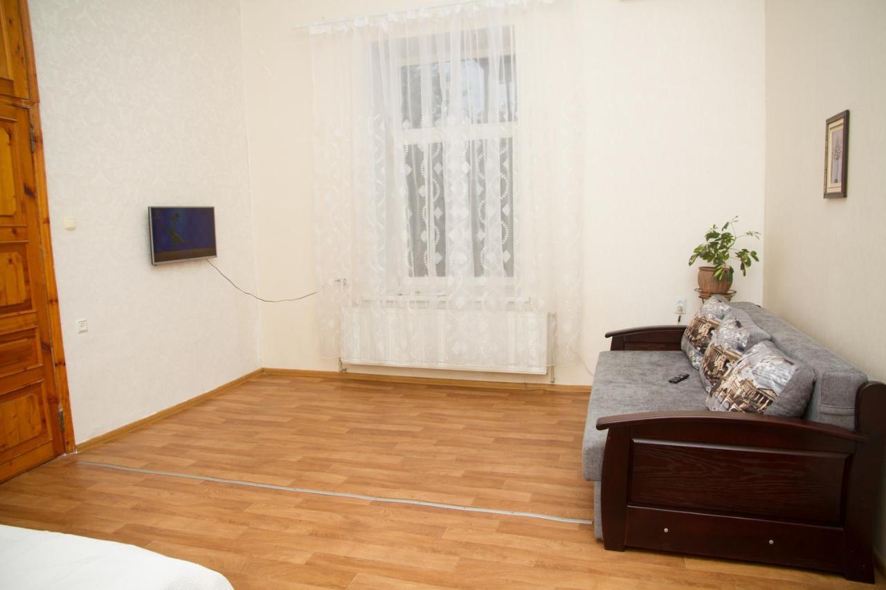 Apartment On Zhukovskogo Odesa Exterior photo